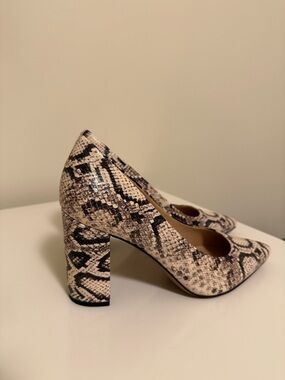 Franco Sarto Pumps